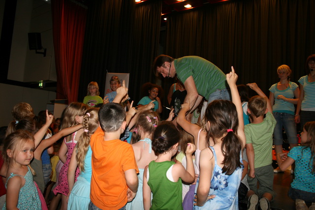 gal/2009/2009 Bildungszentrum Gelsenkirchen - aktiver Ferienstart 02.07/2009 Saitentwist Bildungszen Gelsenk aktiver Ferienstart 02.07. 058.jpg